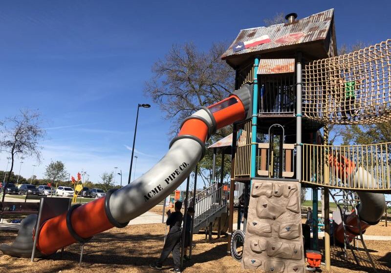 O'Fallon IL play gym Backyard Playgrounds Granite City